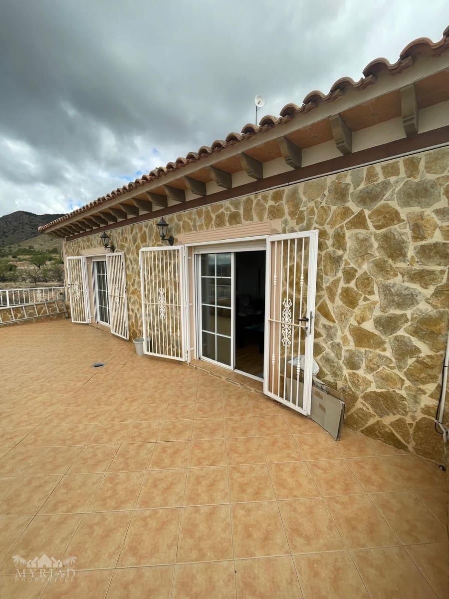 4 bedroom Villa for sale in Macisvenda - € 295,995 (Ref: 10133734)
