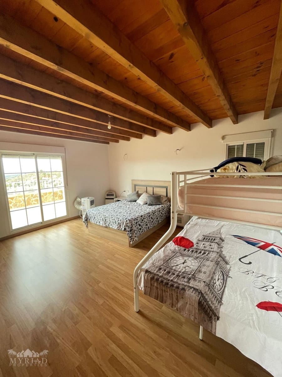 4 bedroom Villa for sale in Macisvenda - € 295,995 (Ref: 10133734)