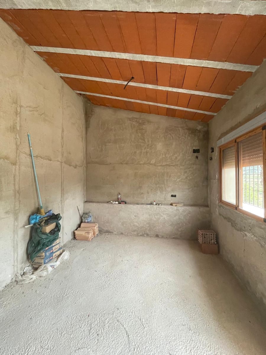 Grunde uden byggetilladelser til salg i Pinoso - € 145.000 (Ref: 10133737)