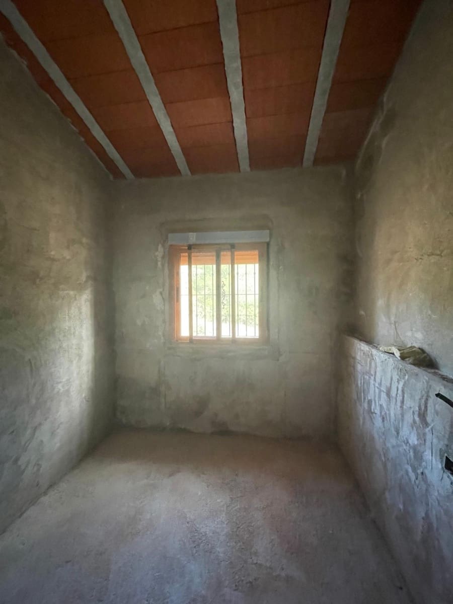 Grunde uden byggetilladelser til salg i Pinoso - € 145.000 (Ref: 10133737)