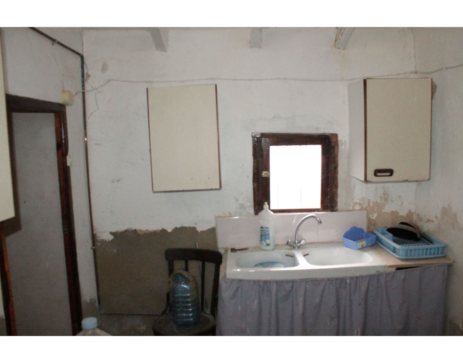 6 bedroom Finca/Country House for sale in Jumilla with pool garage - € 95,000 (Ref: 10133741)