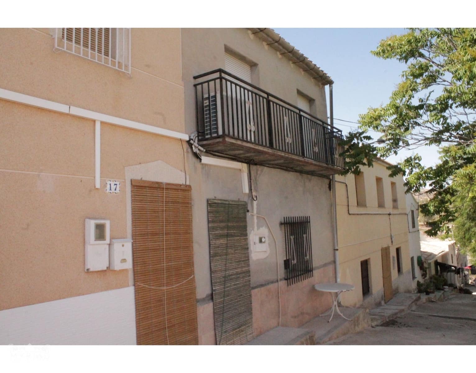 4 bedroom Villa for sale in Fortuna with pool - € 79,995 (Ref: 10133744)