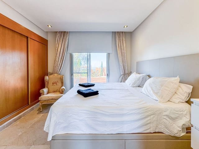 4 soveværelse Byhus til salg i Chullera, Manilva med swimmingpool garage - € 479.000 (Ref: 10133803)