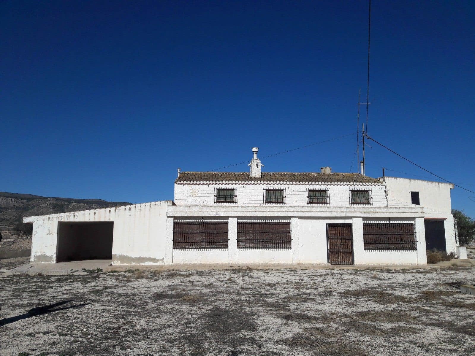 6 bedroom Finca/Country House for sale in Torre del Rico with garage - € 236,995 (Ref: 10133805)
