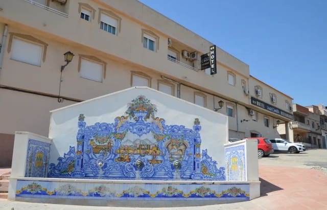 48 camera da letto Commerciale in vendita in Fortuna con garage - 450.000 € (Rif: 10133808)