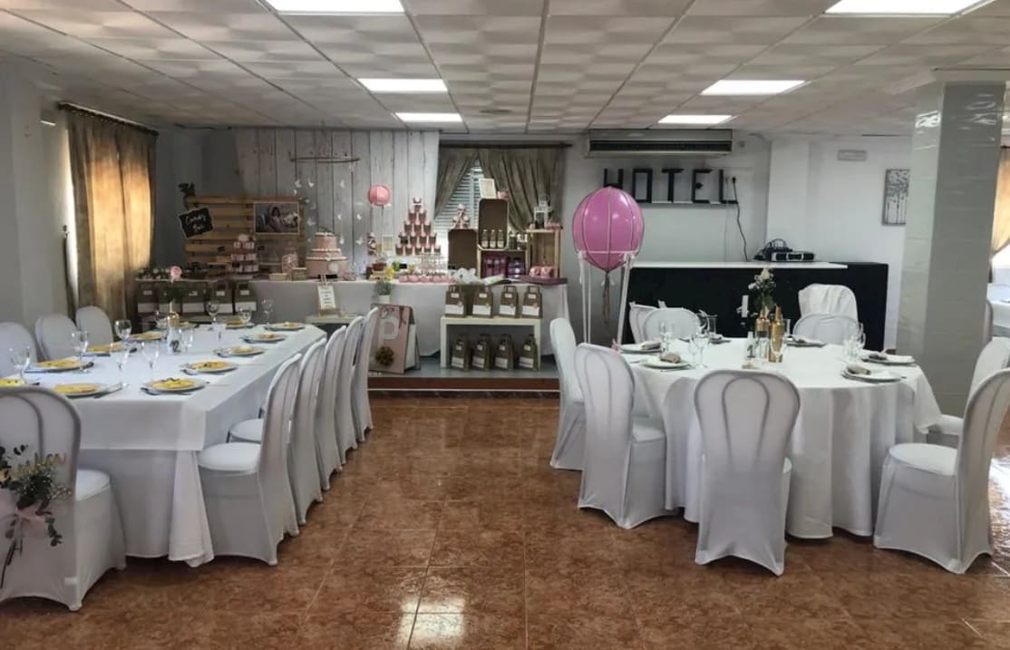 48 sypialnia Komercyjne na sprzedaż w Fortuna z garażem - 450 000 € (Ref: 10133808)