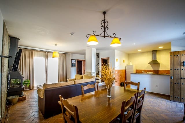 35 camera da letto Commerciale in vendita in Cardeña con piscina - 1.200.000 € (Rif: 10133809)