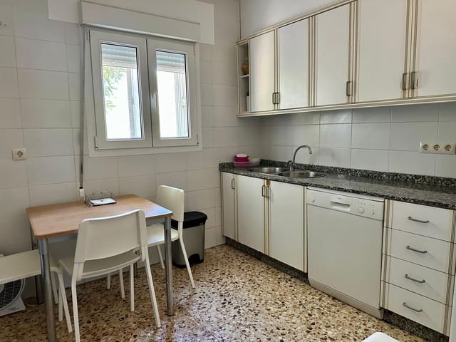 5 Zimmer Villa zu verkaufen in Yecla mit Pool Garage - 360.000 € (Ref: 10136400)