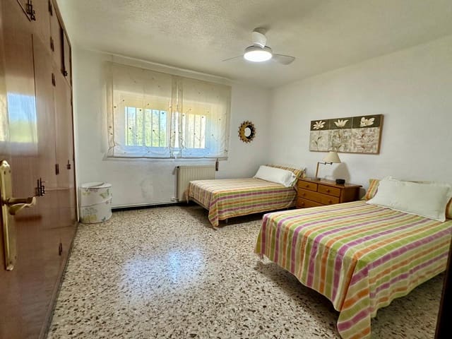 5 Zimmer Villa zu verkaufen in Yecla mit Pool Garage - 360.000 € (Ref: 10136400)