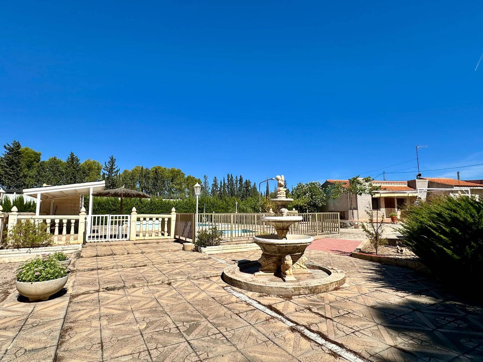 5 sovrum Villa till salu i Yecla med pool garage - 360 000 € (Ref: 10136400)