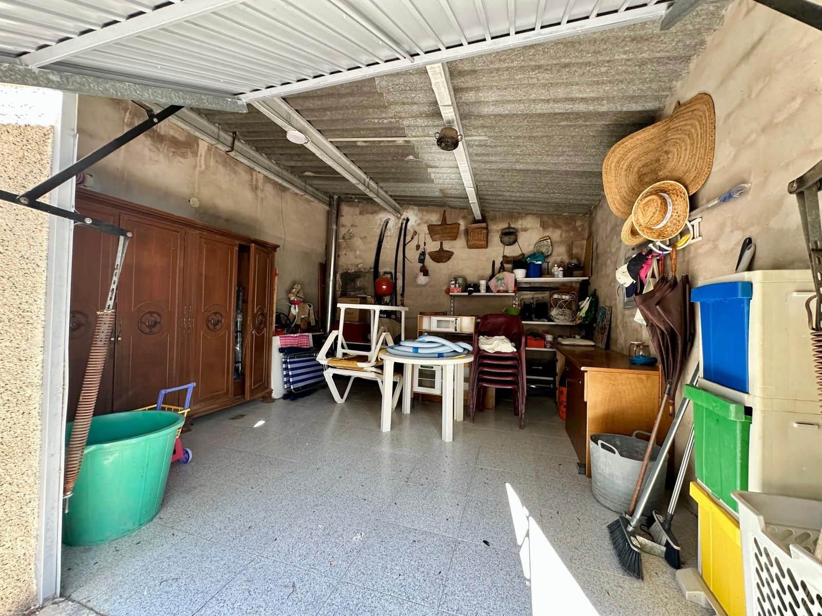 5 bedroom Villa for sale in Yecla with pool garage - € 360,000 (Ref: 10136400)