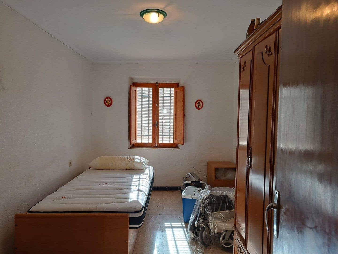 5 bedroom Villa for sale in Yecla with garage - € 249,000 (Ref: 10145379)