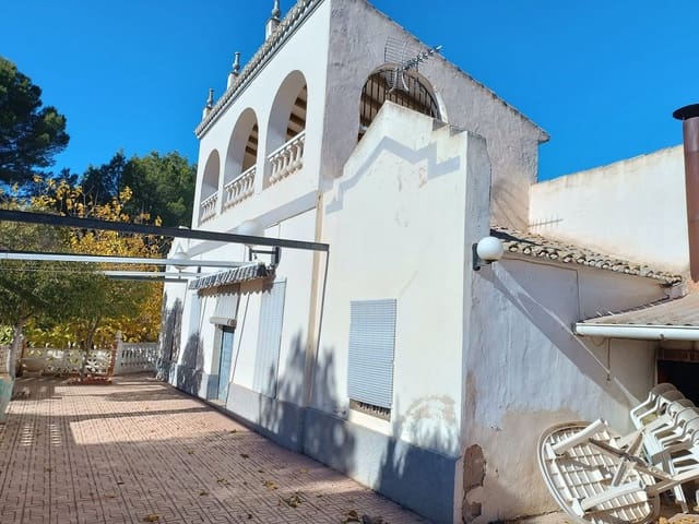 5 sypialnia Willa na sprzedaż w Yecla z garażem - 249 000 € (Ref: 10145379)
