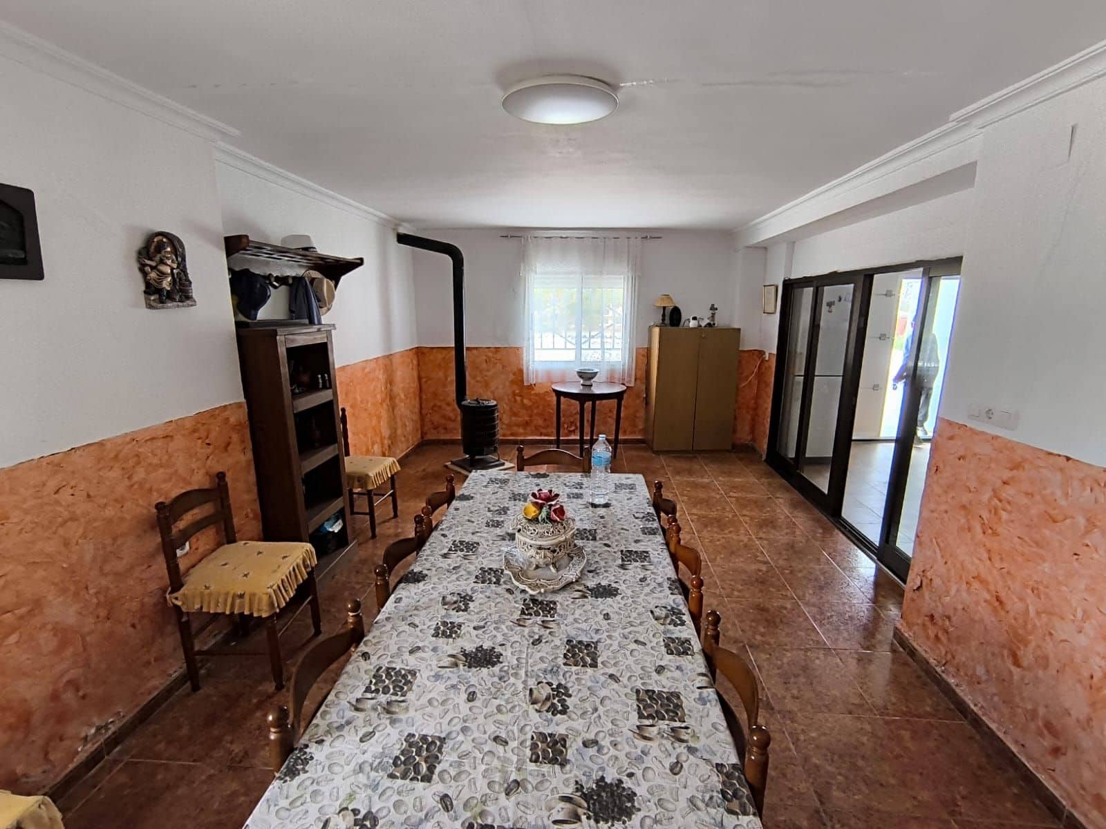 7 soverom Finca/Herregård til salgs i Villena med svømmebasseng garasje - € 290 000 (Ref: 10158858)