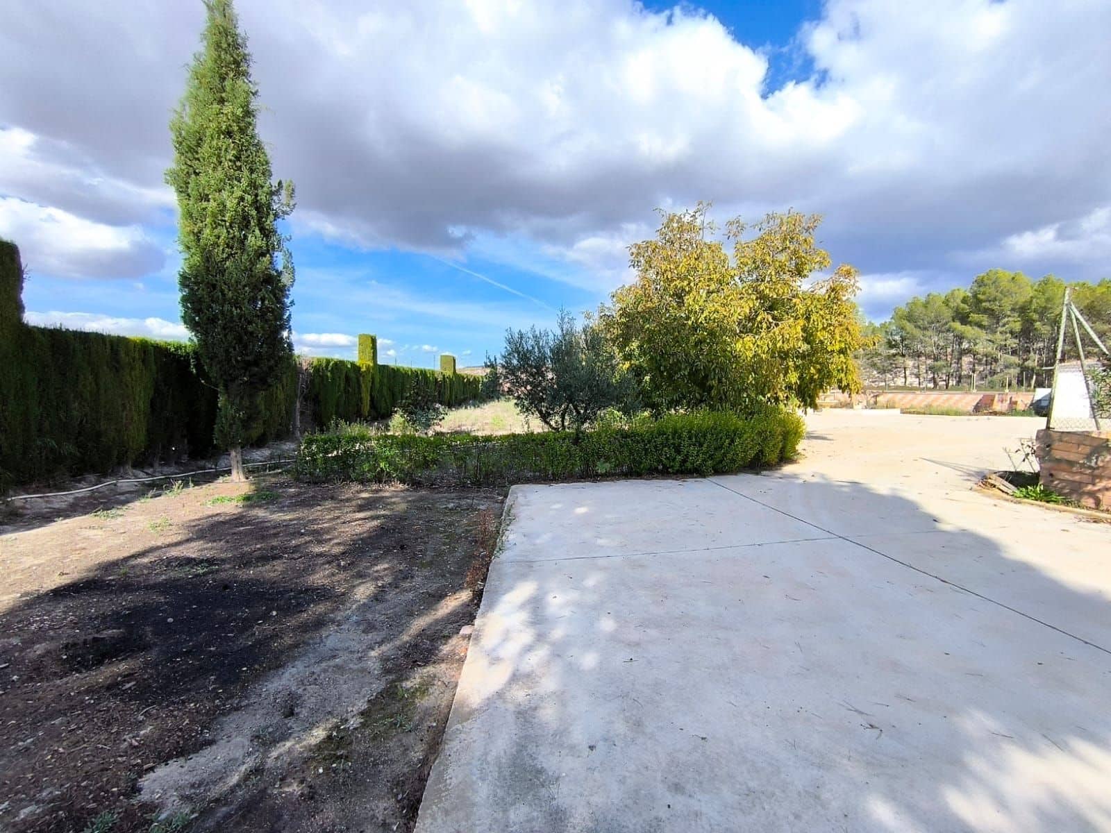 7 soverom Finca/Herregård til salgs i Villena med svømmebasseng garasje - € 290 000 (Ref: 10158858)