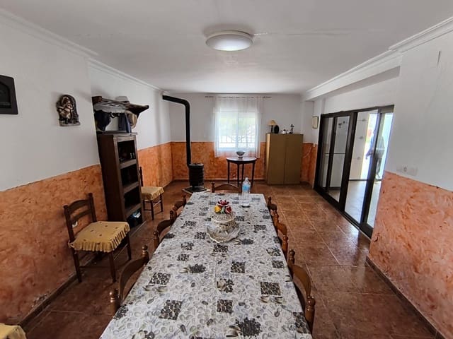 7 Zimmer Finca/Landgut zu verkaufen in Villena mit Pool Garage - 290.000 € (Ref: 10158858)