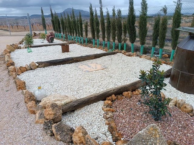 5 quarto Quinta/Casa Rural para venda em Yecla com piscina garagem - 249 000 € (Ref: 10162475)