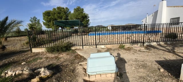 6 soveværelse Finca/Landehus til salg i Yecla med swimmingpool garage - € 259.000 (Ref: 10164799)