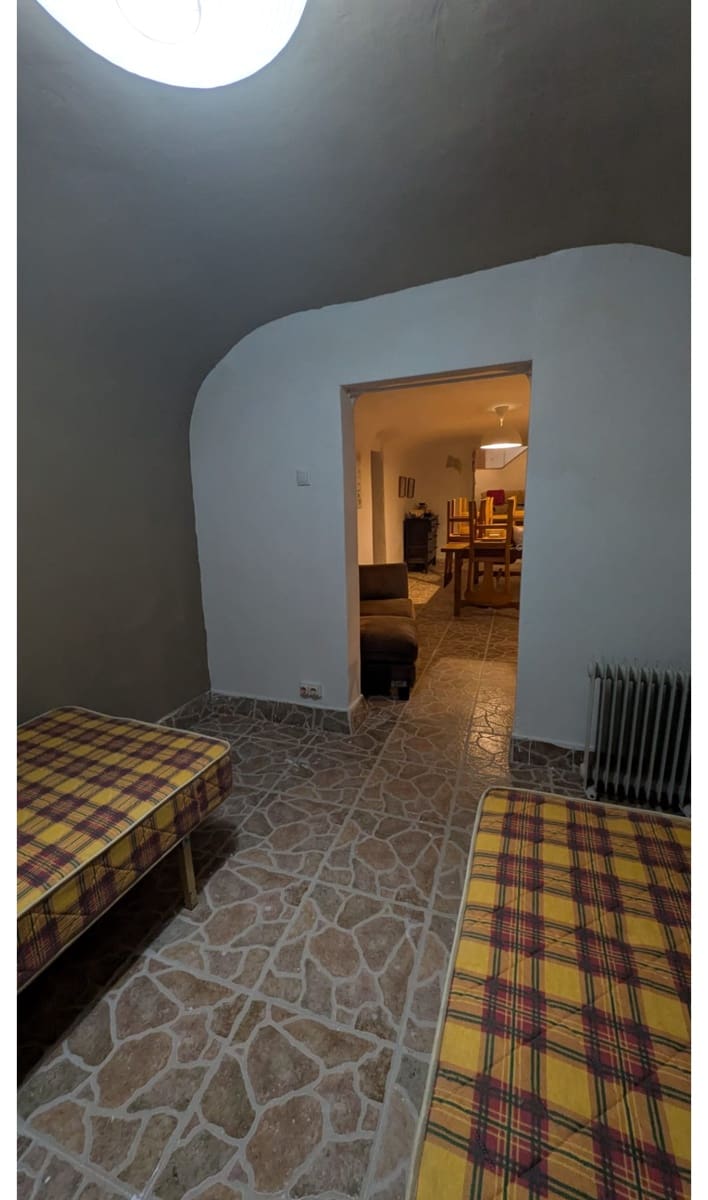 4 soverom Grottehus til salgs i L'Alguena / Alguenya med svømmebasseng - € 120 000 (Ref: 10166310)