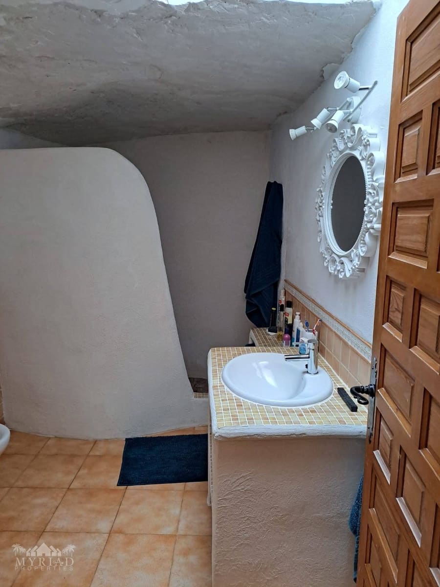 4 soverom Grottehus til salgs i L'Alguena / Alguenya med svømmebasseng - € 120 000 (Ref: 10166310)