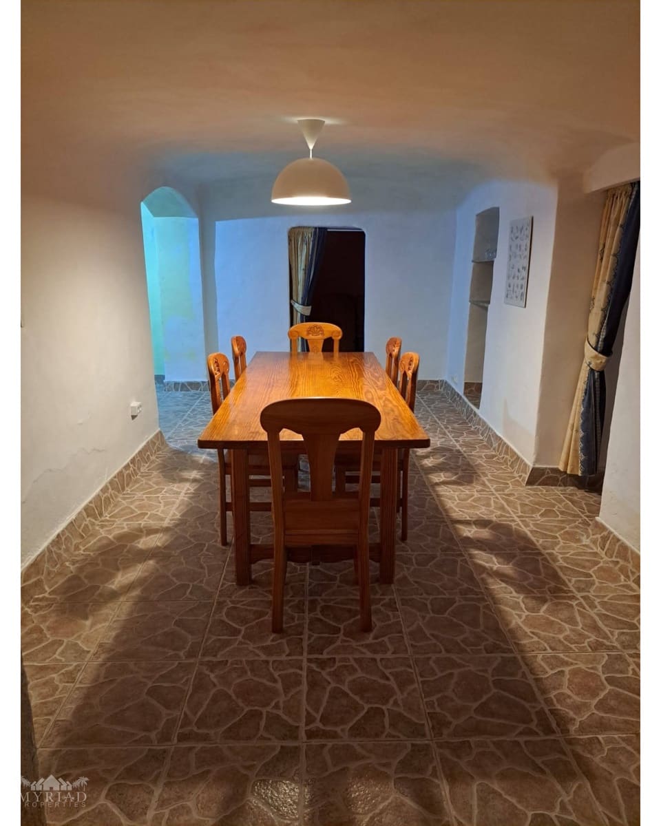 4 soverom Grottehus til salgs i L'Alguena / Alguenya med svømmebasseng - € 120 000 (Ref: 10166310)