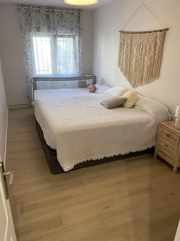5 soveværelse Villa til salg i Villena med swimmingpool garage - € 368.000 (Ref: 10172915)