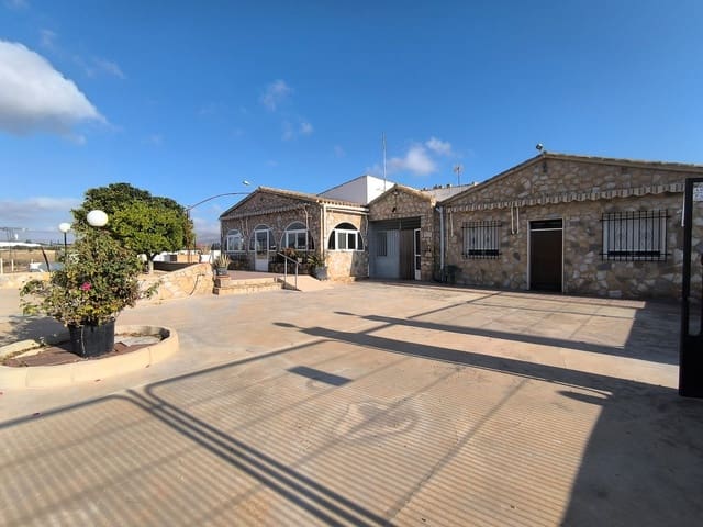 4 sovrum Finca/Hus på landet till salu i Yecla med pool garage - 239 995 € (Ref: 10181626)
