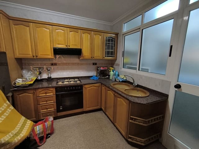 8 Zimmer Haus zu verkaufen in Villena mit Garage - 289.000 € (Ref: 10182199)