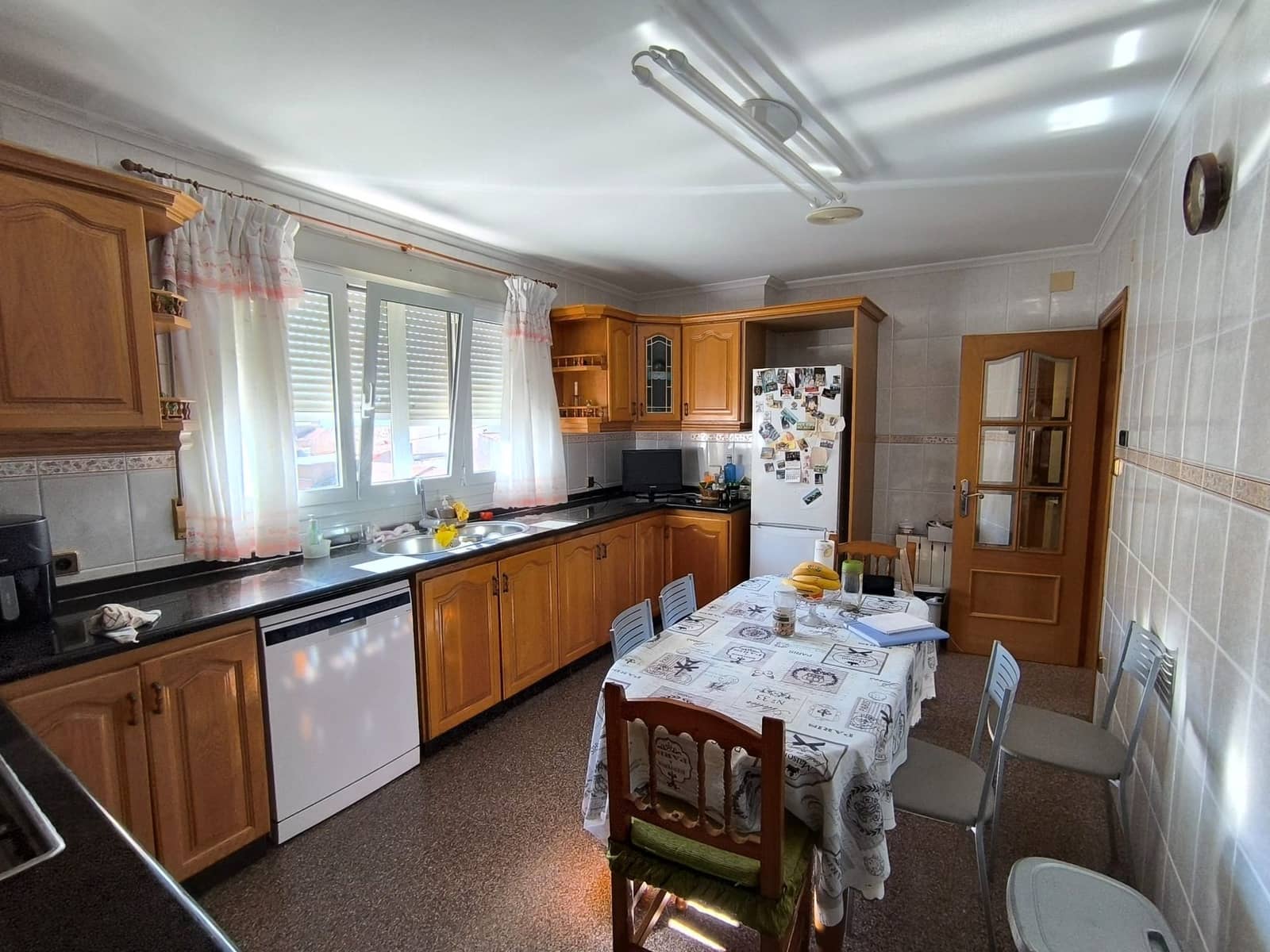 8 sovrum Hus till salu i Villena med garage - 289 000 € (Ref: 10182199)