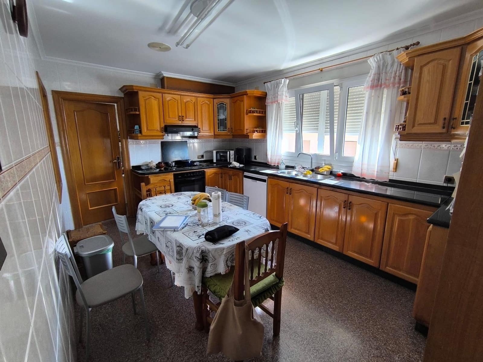 8 sovrum Hus till salu i Villena med garage - 289 000 € (Ref: 10182199)