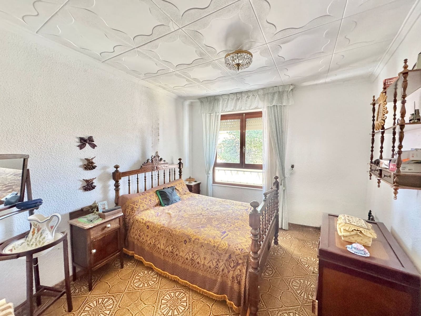 10 Zimmer Haus zu verkaufen in Pinoso mit Garage - 350.000 € (Ref: 10183225)