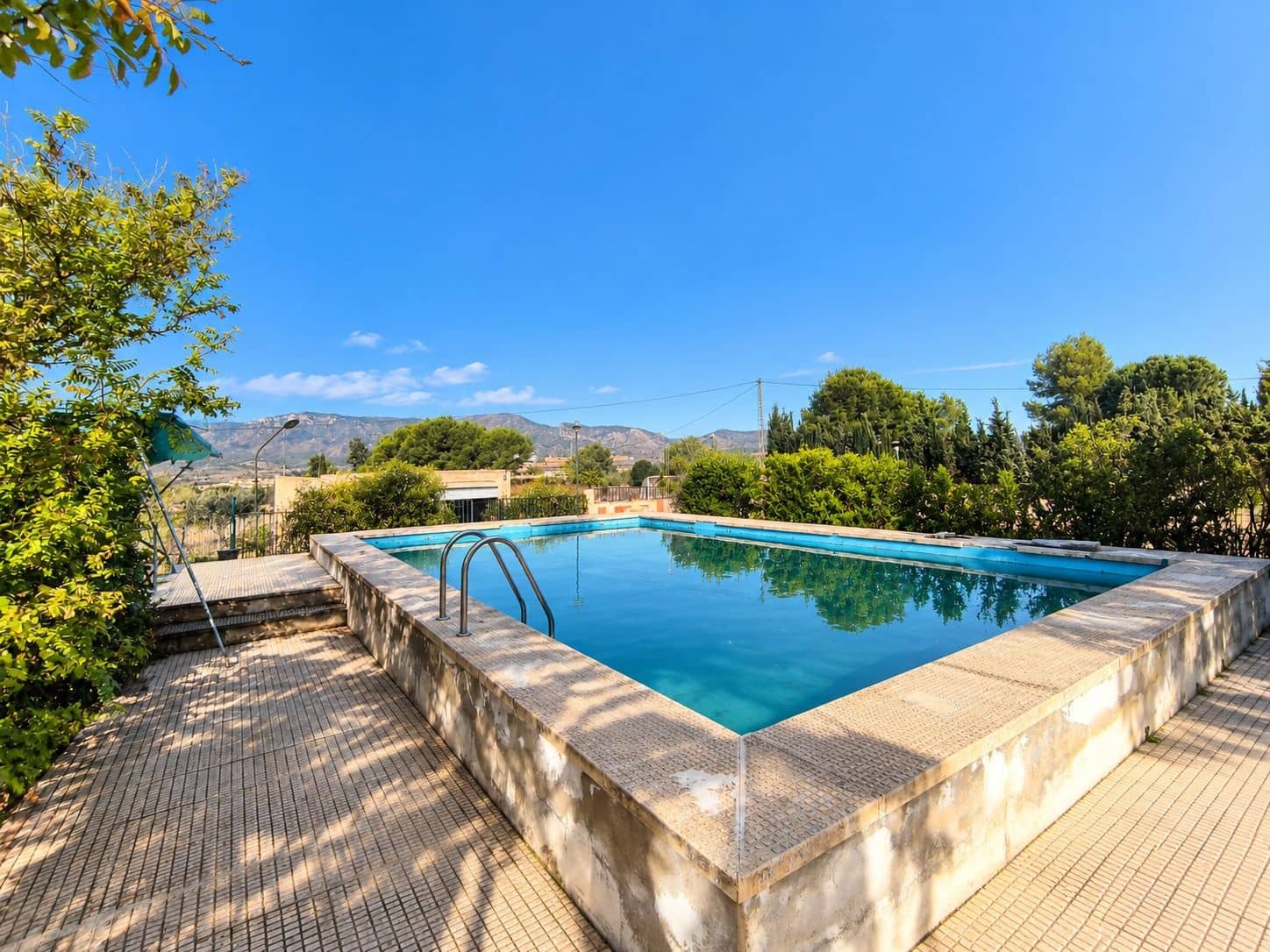 4 slaapkamer Villa te koop in Salinas met zwembad garage - € 299.000 (Ref: 10184042)