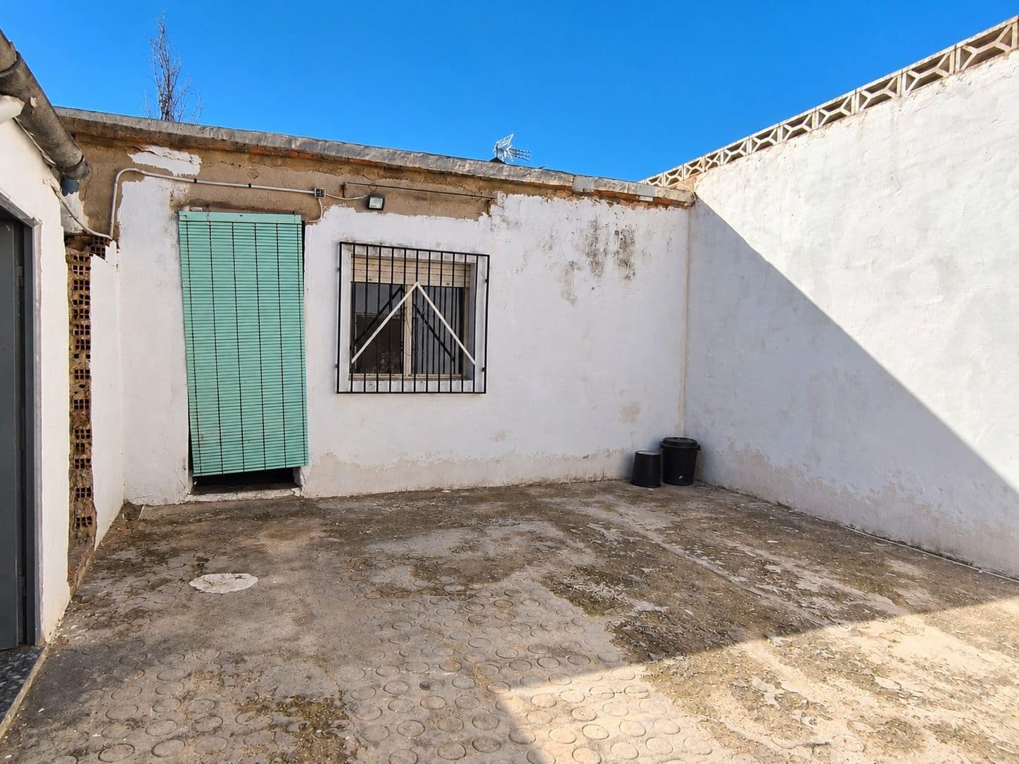 4 slaapkamer Villa te koop in Salinas met zwembad garage - € 299.000 (Ref: 10184042)