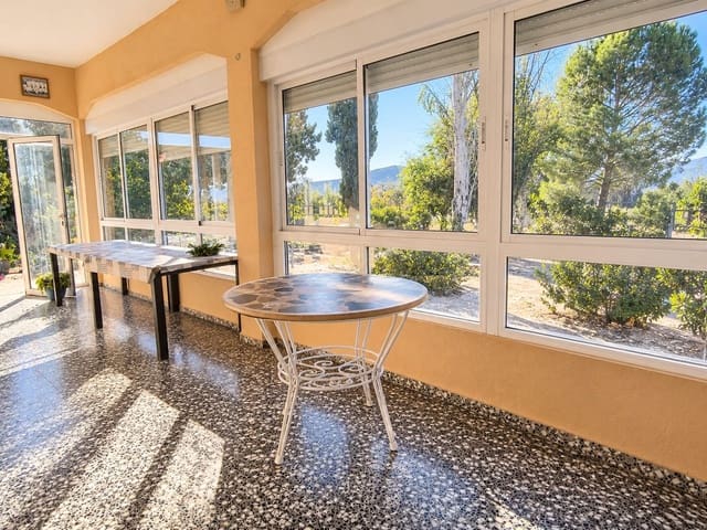 4 slaapkamer Villa te koop in Salinas met zwembad garage - € 299.000 (Ref: 10184042)