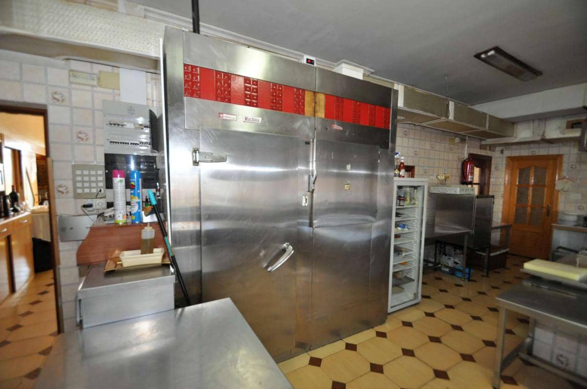Kommersiell til salgs i Monovar / Monover med garasje - € 315 000 (Ref: 3174335)