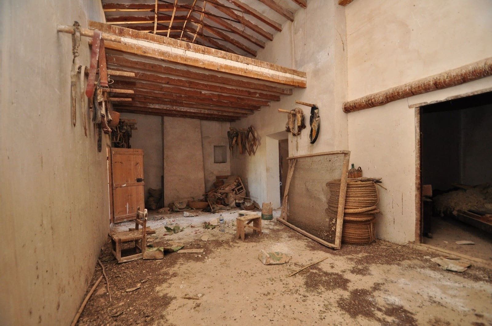 5 bedroom Finca/Country House for sale in Jumilla - € 89,950 (Ref: 4095448)