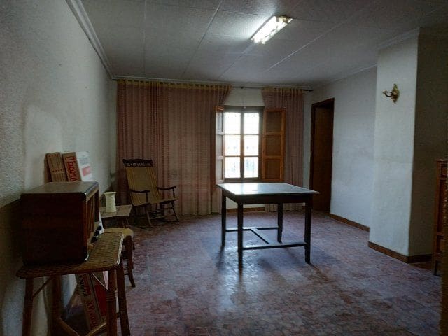 5 soveværelse Byhus til salg i Pinoso - € 86.000 (Ref: 6997331)