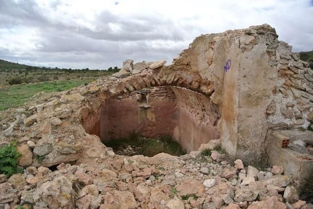Terre non Aménagée à vendre à Yecla - 3 000 000 € (Ref: 7247232)