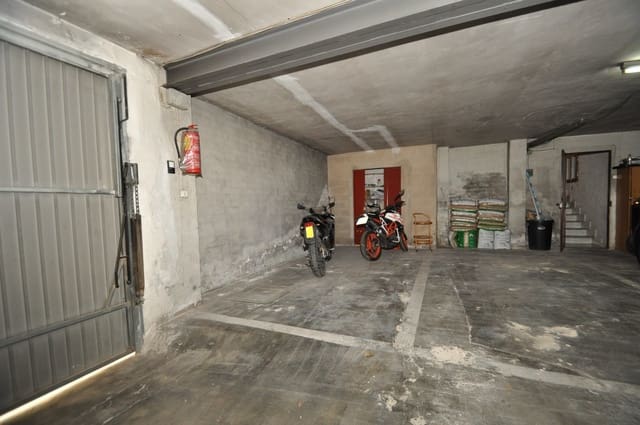 Garaż na sprzedaż w Pinoso - 70 000 € (Ref: 7280972)