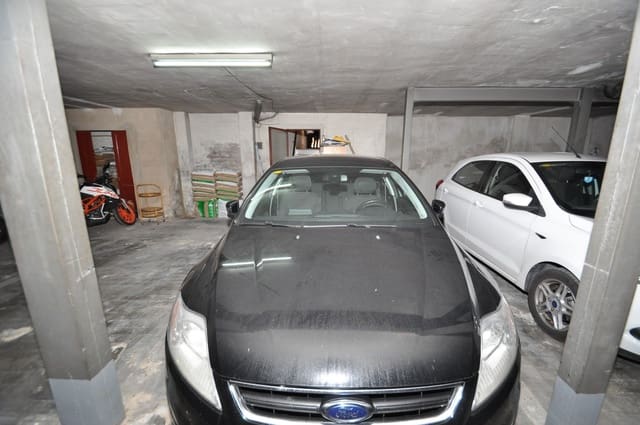Autotalli myytävänä paikassa Pinoso - 70 000 € (Ref: 7280972)