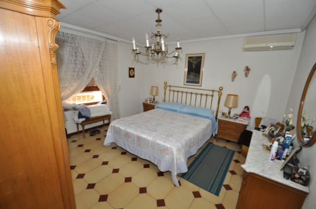 12 soverom Hus til salgs i Petrel / Petrer med garasje - € 1 575 000 (Ref: 7362936)