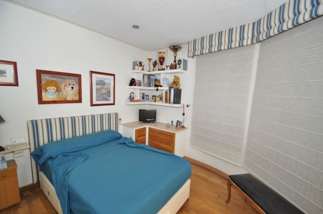12 bedroom Townhouse for sale in Petrel / Petrer with garage - € 1,575,000 (Ref: 7362936)