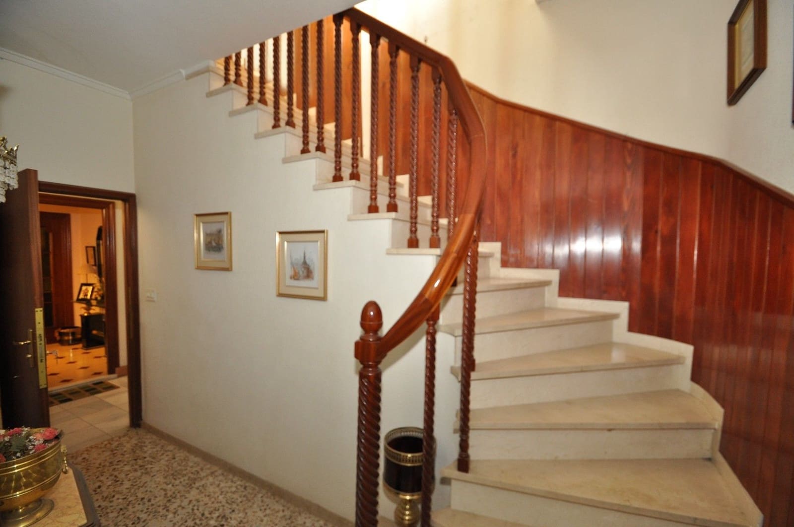 12 bedroom Townhouse for sale in Petrel / Petrer with garage - € 1,575,000 (Ref: 7362936)