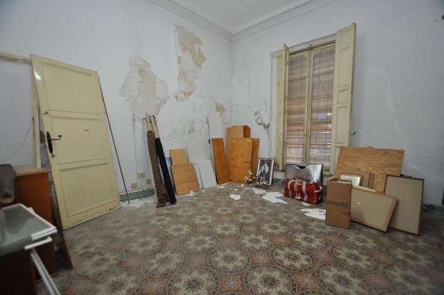 5 slaapkamer Huis te koop in Monóvar / Monóver - € 79.999 (Ref: 8393409)