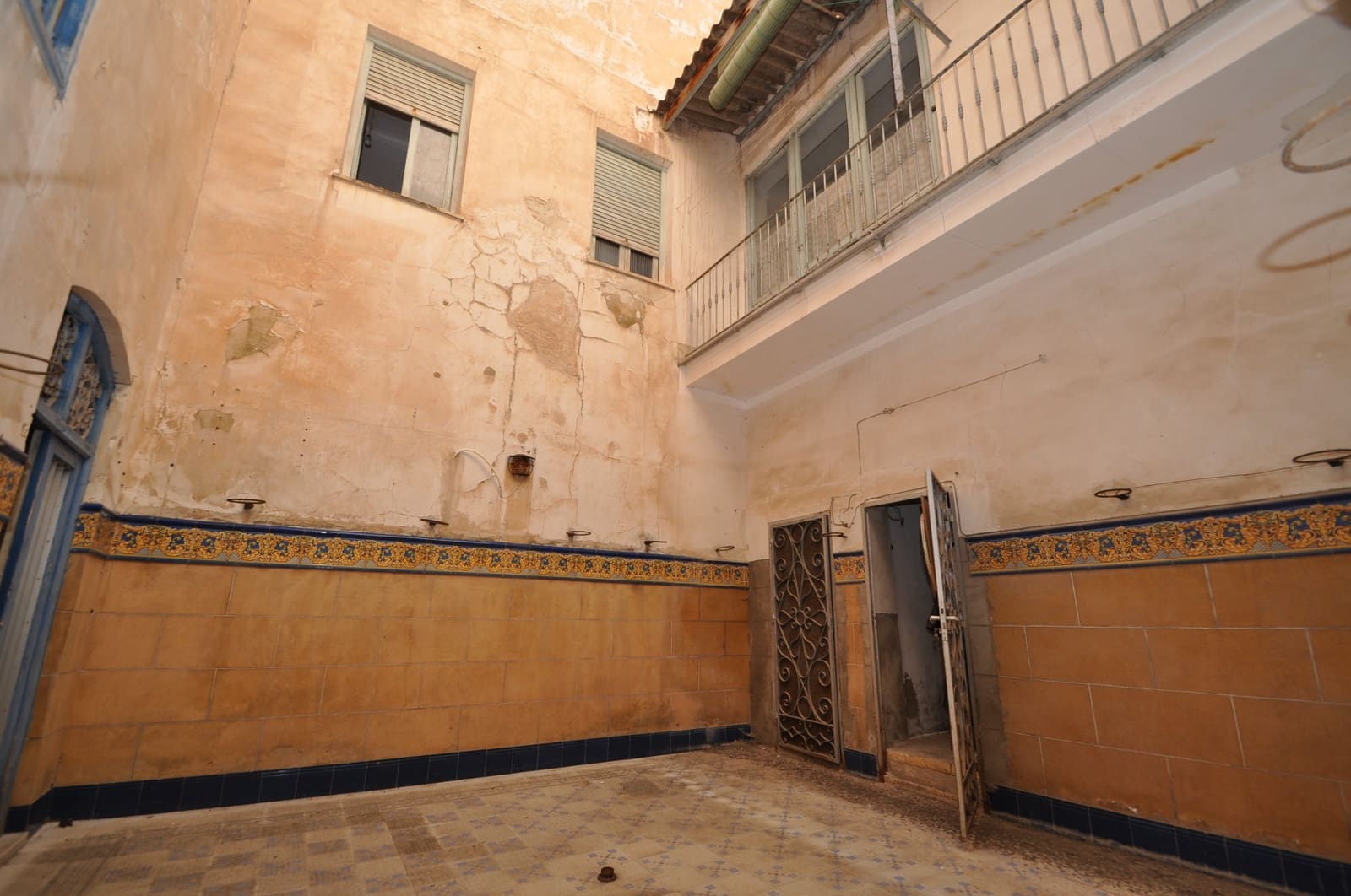 5 Zimmer Haus zu verkaufen in Monovar / Monover - 79.999 € (Ref: 8393409)