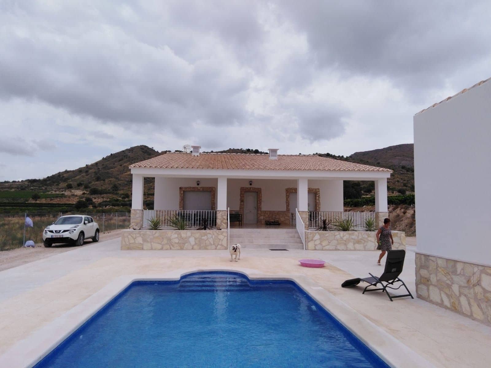 5 bedroom Villa for sale in La Romana with pool - € 404,995 (Ref: 8402585)