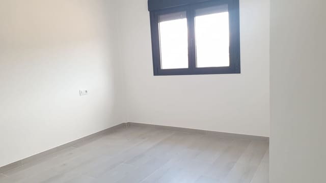 3 soveværelse Villa til salg i Pinoso med swimmingpool - € 314.995 (Ref: 8528282)