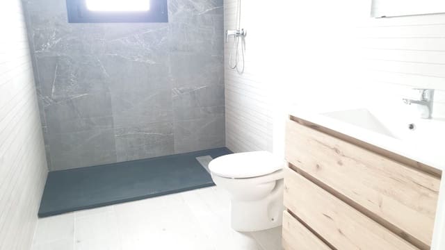 3 soveværelse Villa til salg i Pinoso med swimmingpool - € 314.995 (Ref: 8528282)