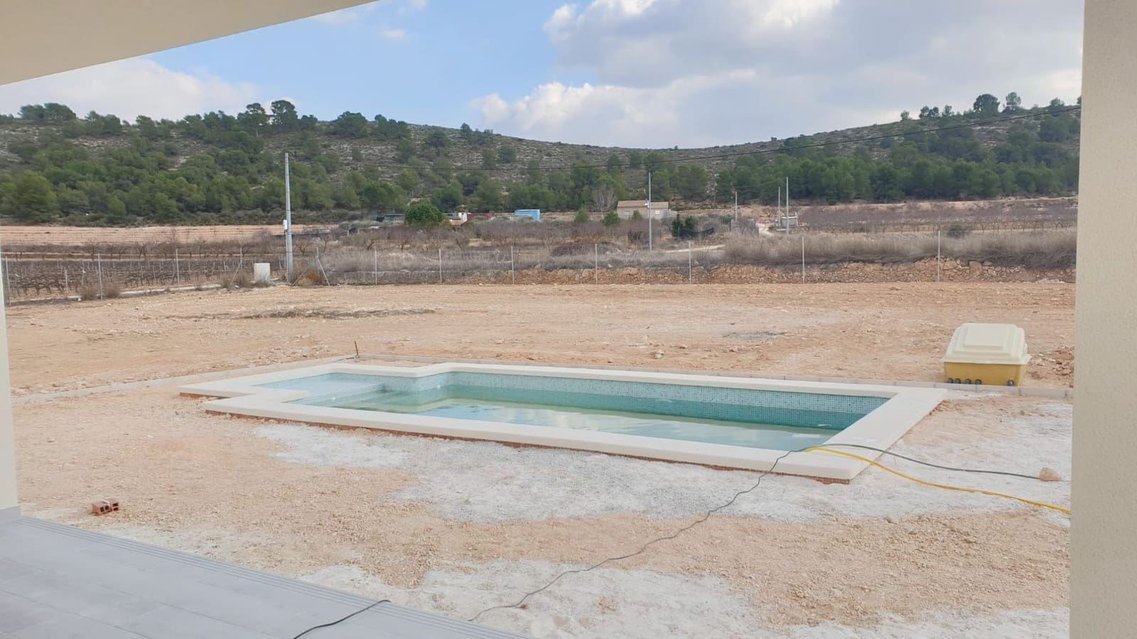 3 soveværelse Villa til salg i Pinoso med swimmingpool - € 314.995 (Ref: 8528282)