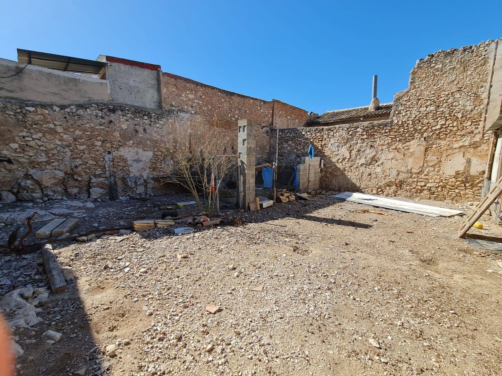 Undeveloped Land for sale in Pinoso - € 184,995 (Ref: 8533283)